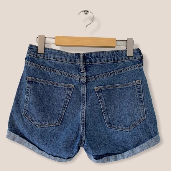 H&M Regular Waist Jean Shorts - Picture 3 of 7